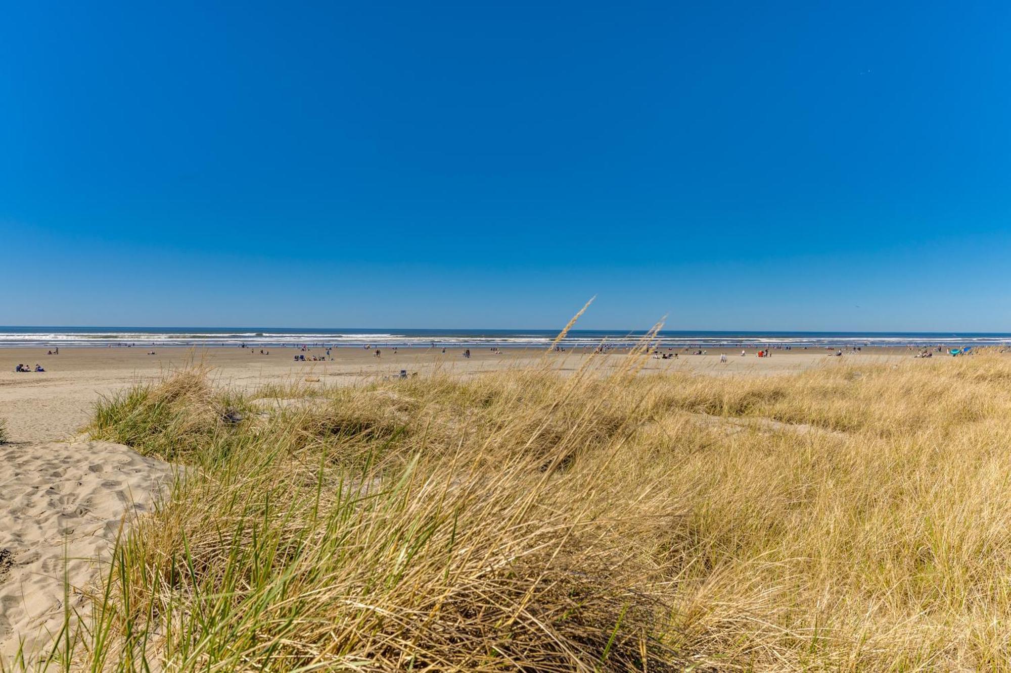 Sand & Sea: Pacific View Seaside Exterior photo